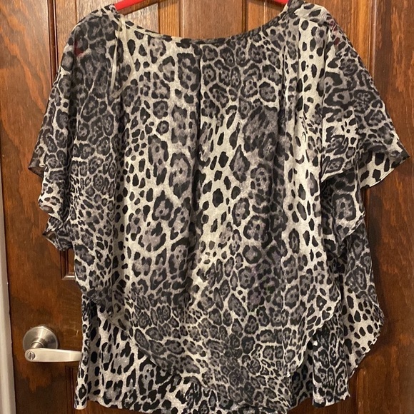 AGB Leopard Print Layered Blouse - Picture 5 of 6